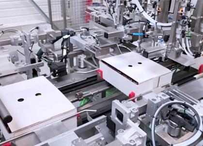 Fermeture de caisses wrap avec coiffe pour plaquettes de beurre